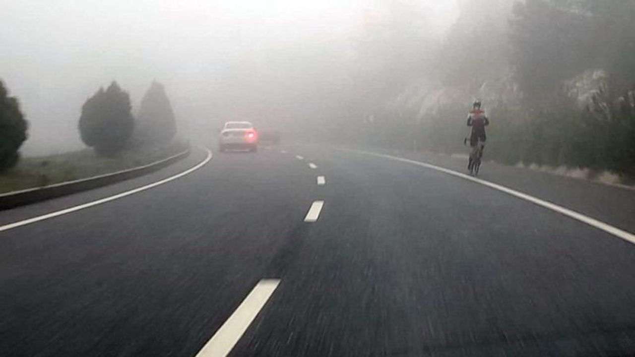 Sürücüler Dikkat! Denizli-Muğla Yolu Sisin Etkisi Altında