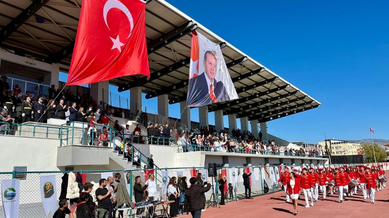 Cumhuriyet Bayramı Çivril’de Coşkuyla Kutlandı