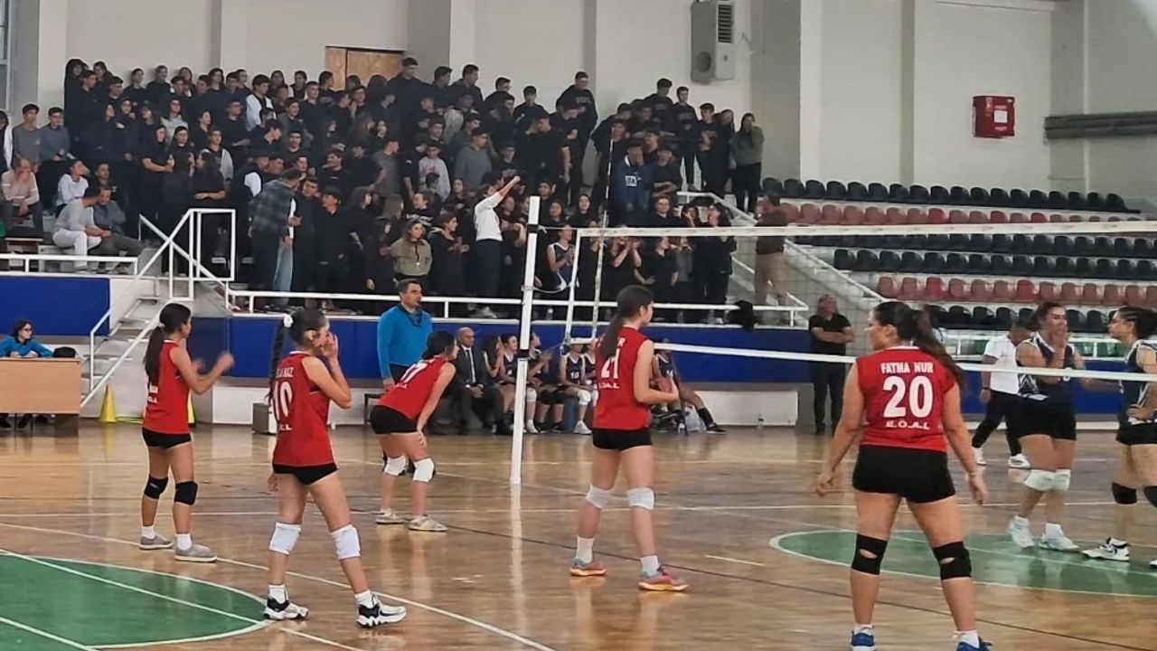 Çivril'de Cumhuriyet Turnuvası Şampiyonları Belli Oldu