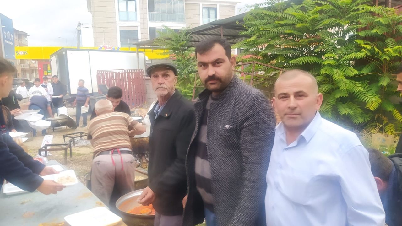 Çivrilli Esnaflardan Geleneksel Hayır Yemeği