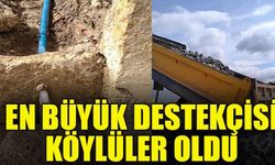 Kocayaka Mahalle Muhtarı Hasan Koç’a başladığı yol çalışmasında köylülerinden