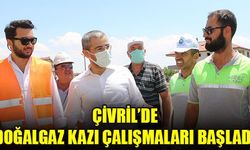 Çivril’de vatandaşların uzun yıllardır beklediği doğalgaz kazı ve hat döşeme