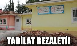 Çivril’de eğitim öğretim yılının başlamasıyla okullardaki tadilat işlemlerine