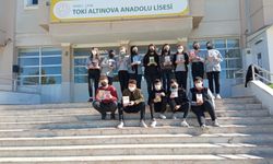 “TOKİ ALTINOVA ANADOLU LİSESİ OKUYOR”