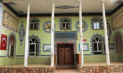 CAMİLERDE EZANLAR SUSTU