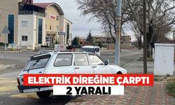 Elektrik Direğine Çarptı: 2 Yaralı