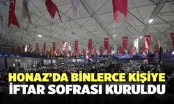 Honaz’da Binlerce Kişiye İftar Sofrası Kuruldu