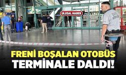 İzmir'de Otobüs Kazası! Terminale Daldı!