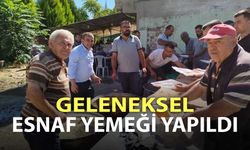 Yukarı mahalle esnafı geleneksel hayır yemeğini bu yılda yaptı