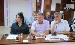 Ak Parti 13 Aydır Mecliste Sessiz