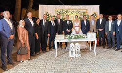 Nikahı Başkan Kıydı Milletvekili ve Kaymakamlar Şahit Oldu