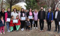 Duyarlı Muhtara ve Kadınlara Teşekkür Belgesi