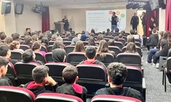 Emniyetten Akran Zorbalığı ve Siber Suçlar Bilgilendirmesi