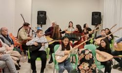 Huzurevi Sakinlerine Unutulmaz Müzik Ziyafeti