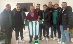 Yeşil Çivril Belediyespor’dan Eski Başkana Vefa Ziyareti