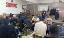 Çivril’de Çiftçiye Pestisit ve B-Reçete Eğitimi