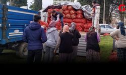 Çivri'de Merhum Tahir Yaman Adına İki Tır Patates ve Soğan Dağıtıldı