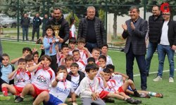 Futbol Turnuvasının Şampiyonu Kadir Kameroğlu İlkokulu Oldu