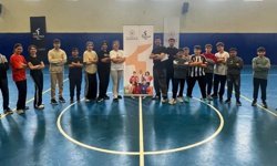 ‘Biz Bir Takımız’ Çivril Gençlik Merkezi’nde başladı