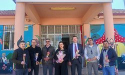 Çivril’de Öğretmenlere Çiçekli Destek