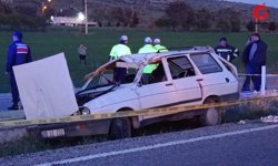 Çivril-Uşak Yolunda Feci Kaza Genç Adam Hayatını Kaybetti