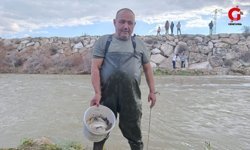 10 Yıllık Kuraklığın Hakim Olduğu Çayda Balık Avladılar