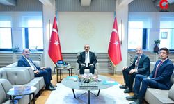 Yaş meyve sebze ve meyve sebze mamulleri sektörlerinin lojistik sorunlarına bakan neşter attı