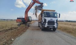 Çivril’de Yeni Yolun Yanı Sıra Bisiklet Yolu ve Kaldırım da Yapılacak