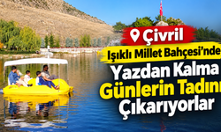Çivril Işıklı Millet Bahçesi’nde Yazdan Kalma Günlerin Tadını Çıkarıyorlar