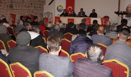 CHP İLÇE ÖRGÜTÜ MAHALLE TEMSİLCİLERİ İLE BİR ARAYA GELDİ