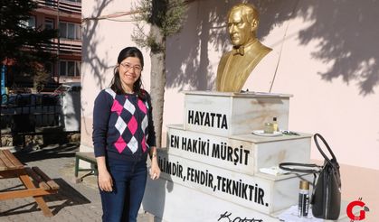 Çivrilli Öğretmenden Alkışlanacak Davranış