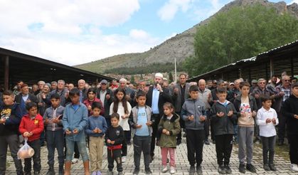 Işıklı Mahallesinde Yağmur Duası Yapıldı