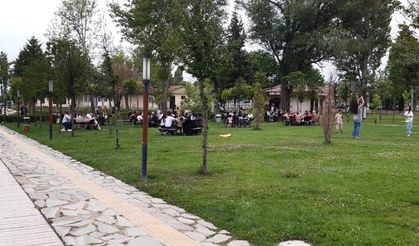 Bayram Tatilinin Gözde Mekanı Millet Bahçesi Oldu
