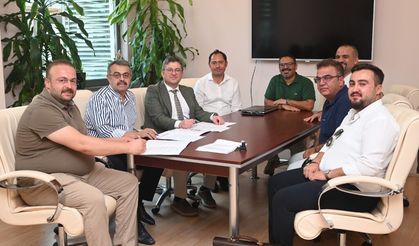 Çivrilli Hayırsever İş insanı Endoskopik Ultrasonografi cihazı bağışladı