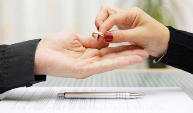 Evli çiftler için flaş karar: Boşanma davaları hızla artacak