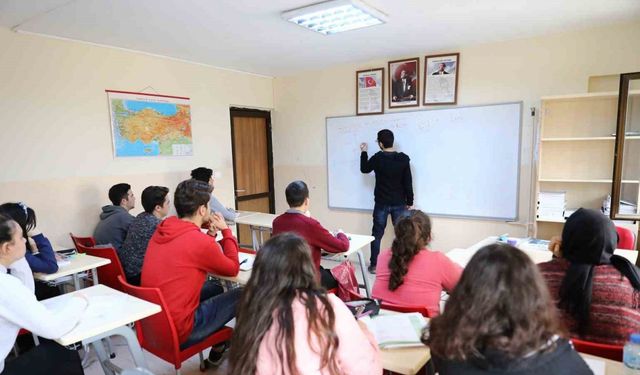 Sosyal Etkinlik Merkezlerinde yeni dönem kayıtları başladı