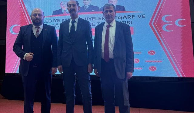 MHP’li Meclis Üyeleri İzmir’de Toplandı