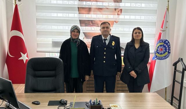Kadın Muhtarlar Polis Haftasını Kutladı
