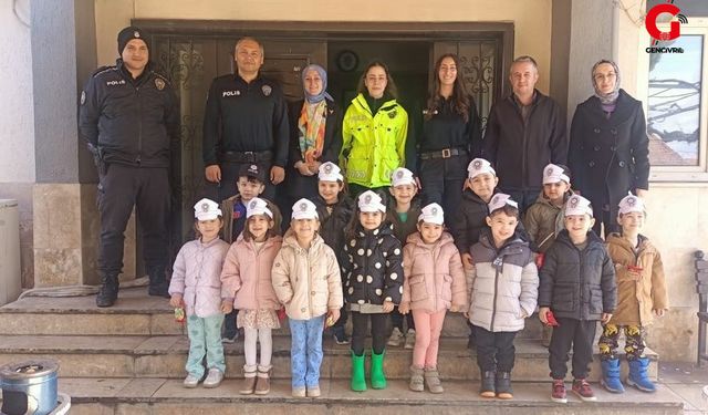 Öğrencilerden Anlamlı Ziyaret