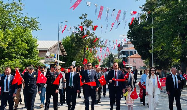 Çivril'de 19 Mayıs Kutlamaları Renkli Görüntülere Sahne Oldu