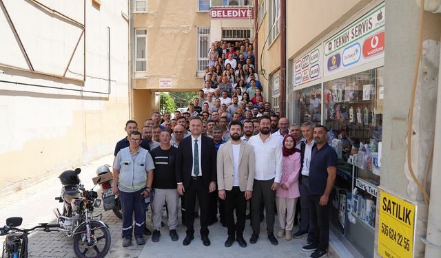 Başkan Dere Mesai Arkadaşları İle Bayramlaştı