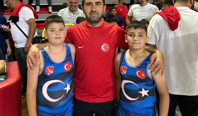 Çivrilli İki Sporcu ve Çalıştırıcıya Milli Davet
