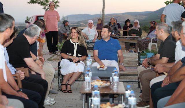 Kaymakam ve Eşi TOKİ Sakinlerinin Misafiri Oldu