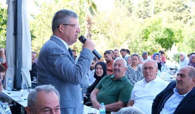 AK Parti Heyeti Çivril’de Muhtarlarla Buluştu