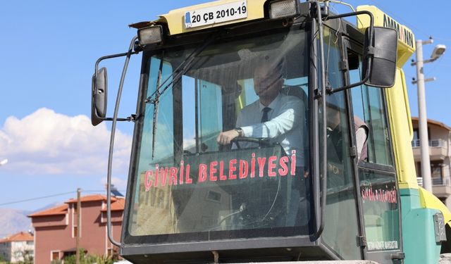 Belediye Başkanı Semih Dere Direksiyona Geçti
