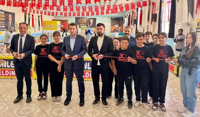 Çivril’de 4 Gün Süren Kitap Fuarı Büyük Beğeni Topladı