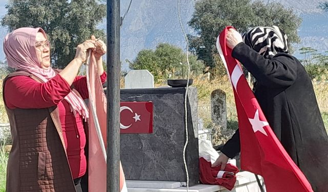 Ak Partili Kadınlardan Şehitlere Vefa