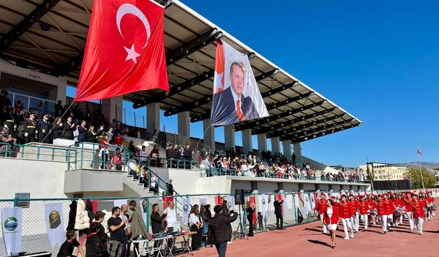 Cumhuriyet Bayramı Çivril’de Coşkuyla Kutlandı