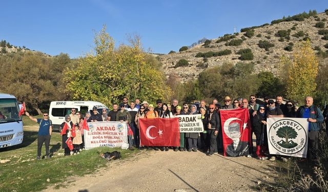 AKİDAK’tan Anlamlı 10 Kasım Yürüyüşü