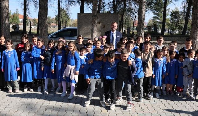 Başkan Semih Dere'den Öğrencilere Saha Sözü